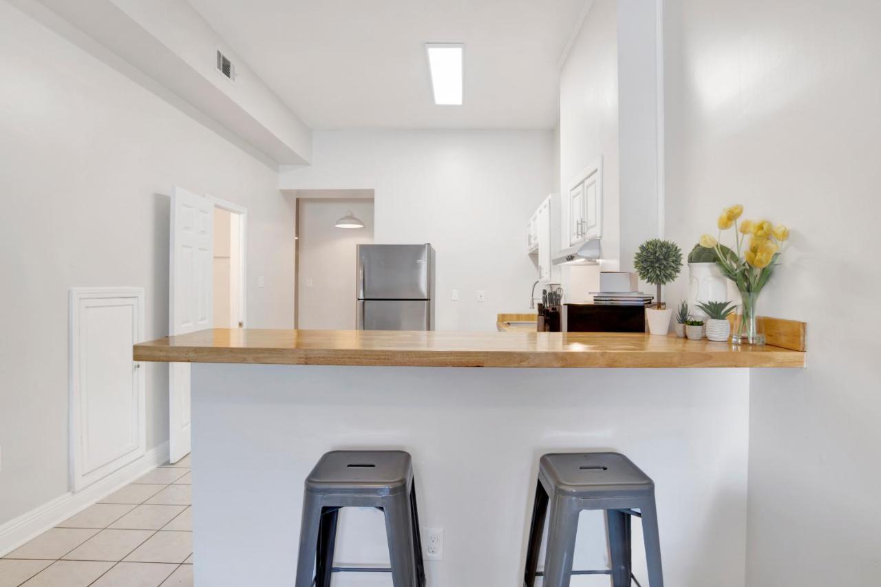 Stars On State In The Heart Of Downtown Apartamento Mobile Exterior foto