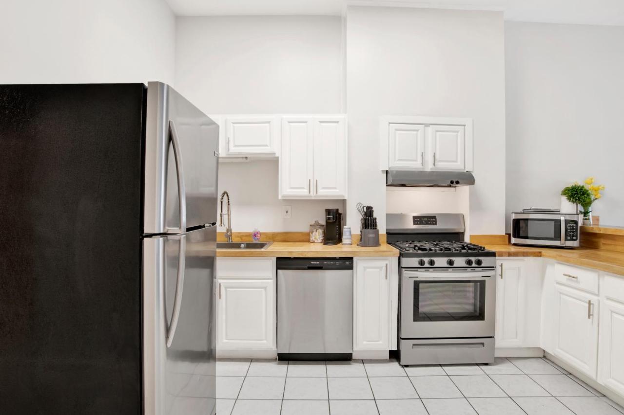 Stars On State In The Heart Of Downtown Apartamento Mobile Exterior foto
